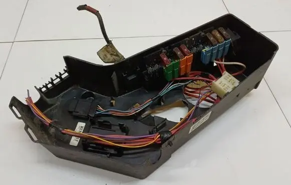 Opel Movano A Fuse box set 7700309134