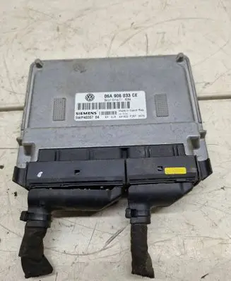 Volkswagen Caddy Engine control unit/module 06A906033CE 5WP4020704