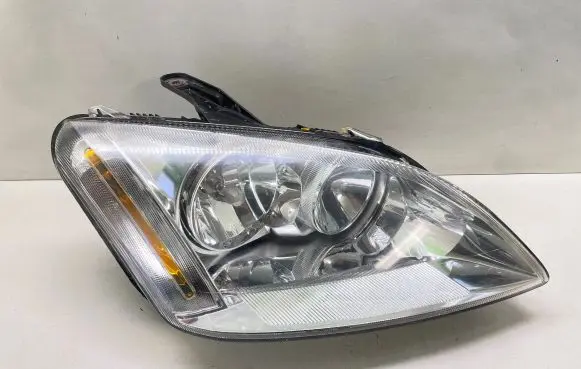 Ford Focus C-MAX Headlight/headlamp 3M5113005AH