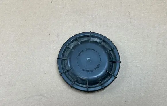Opel Insignia A Headlight/headlamp dust cover 23613700