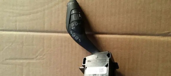 Ford Focus Wiper switch F1ET17A553BA