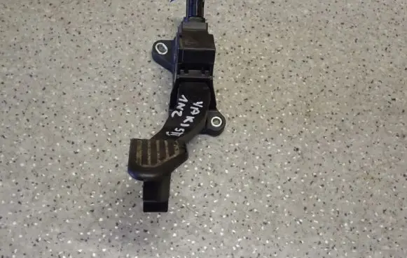 Toyota Yaris Pedal assembly 
