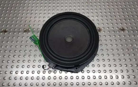 Seat Leon (5F) Front door speaker S26370376 5F0035415