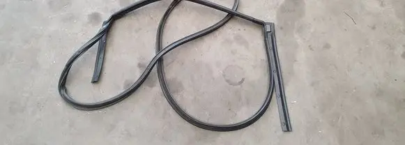 Nissan Qashqai Rubber seal rear door 