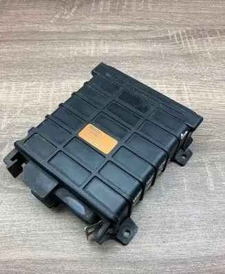 Volkswagen PASSAT B3 Engine control unit/module ECU 0280800134 811906264D