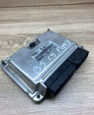 Volkswagen PASSAT B5.5 Engine control unit/module ECU 038906019EN 281010705