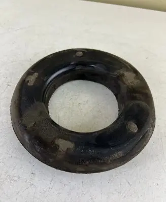 Dodge RAM 1500 DS Rear coil spring rubber mount 
