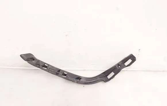 KIA Soul Headlight/headlamp mounting bracket 
