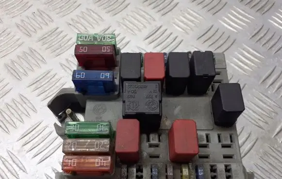 Fiat Doblo Fuse box set 46776274