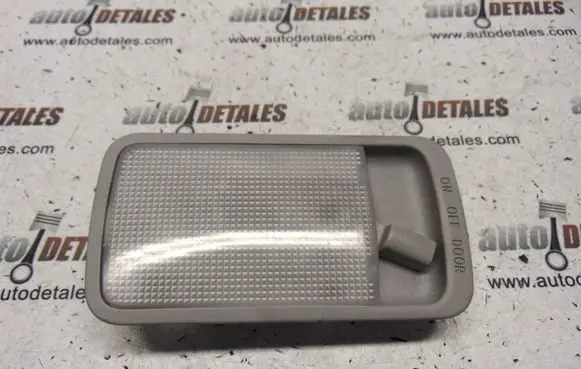 Toyota Corolla Verso AR10 Rear seat light