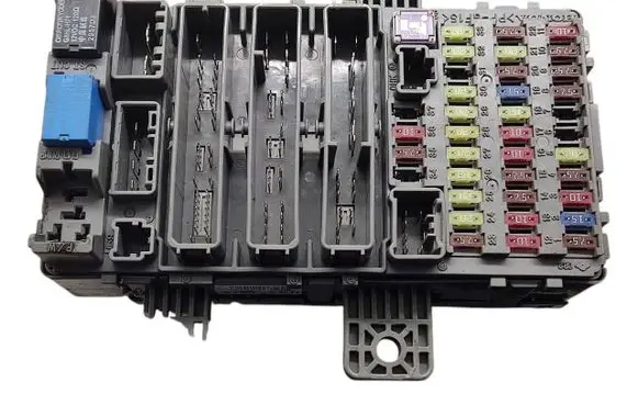 Honda Civic Fuse module SMGE230 37842RN