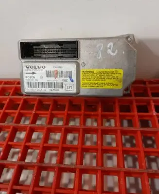 Volvo V70 Airbag control unit/module 0285001456 0062106701 P30658912