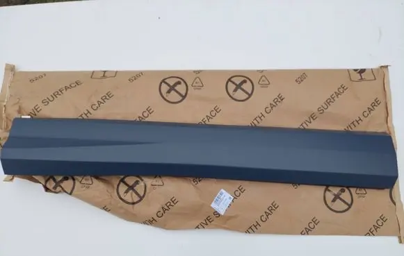 Audi Q3 F3 Front door trim (molding) 83A853959A
