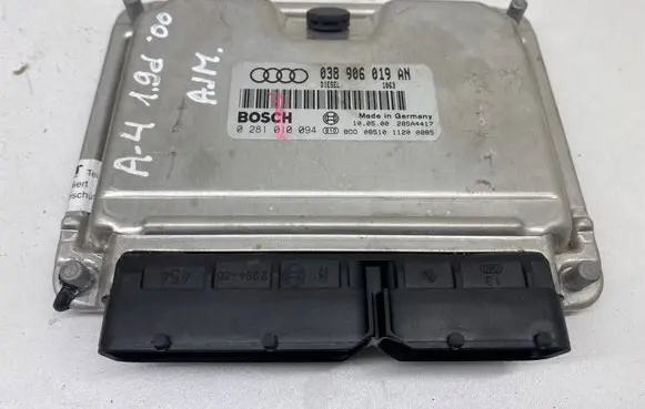 Audi A4 S4 B5 8D Engine control unit/module ECU 038906019AN