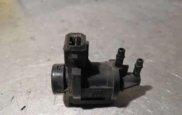 Seat Toledo II (1M) Turbo solenoid valve 191906283A