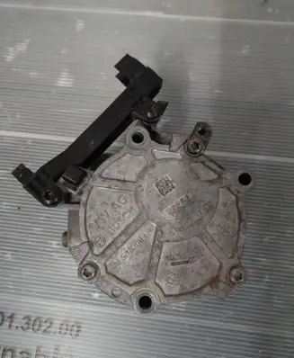Audi A5 Vacuum pump 06K145100AE