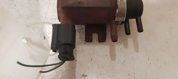 Volvo V50 Turbo solenoid valve 70096802 9652570180