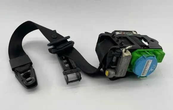 Audi A4 S4 B8 8K Front seatbelt 8K1857705J 8E0857833E