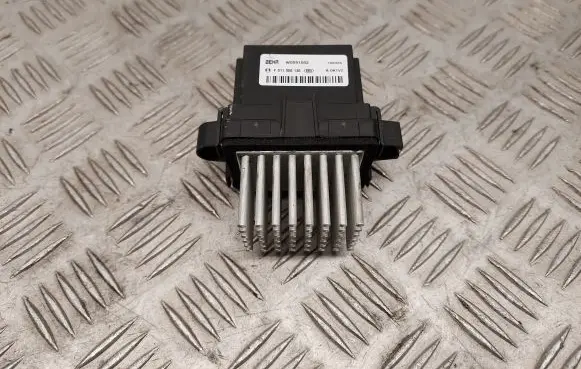 Chrysler Pacifica Heater blower motor/fan resistor W0591002 1035900018 F011500130