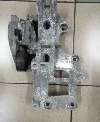 Generator/alternator bracket