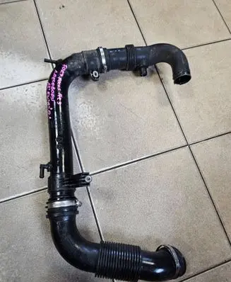 Ford Focus Intercooler hose/pipe CV616C784AD