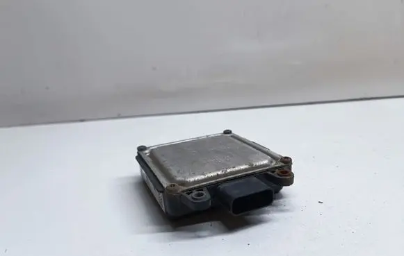 Jeep Grand Cherokee Blind spot module 68137930AI