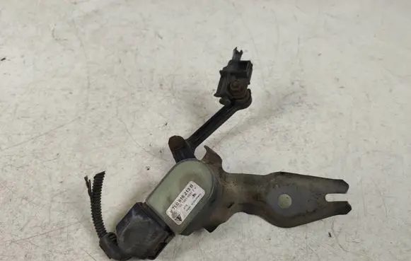 Audi Q7 4L Headlight/headlamp level sensor 7L0616213B 15160100572