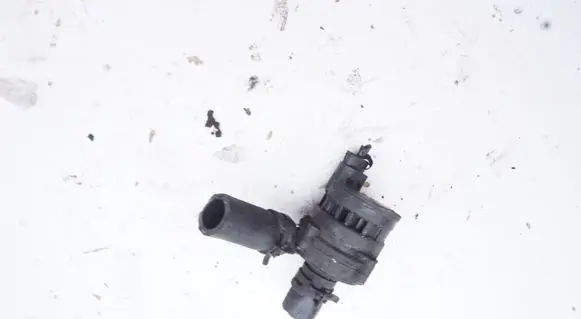 Nissan Qashqai Electric auxiliary coolant/water pump