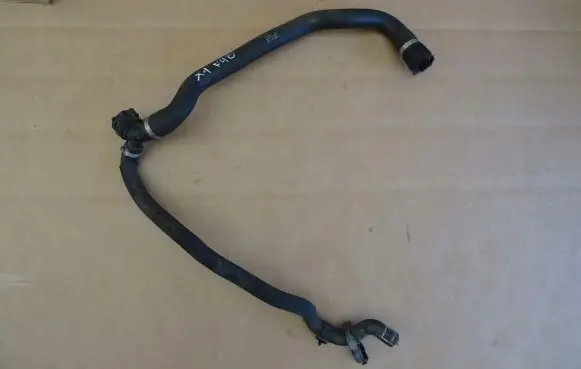 BMW X1 F48 F49 Engine coolant pipe/hose 7617363