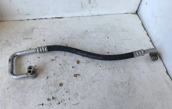 Volkswagen Multivan T5 Air conditioning (A/C) pipe/hose 7H0820721AE