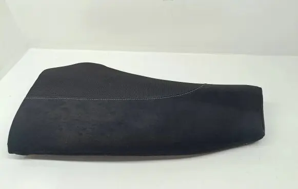 BMW 1 E81 E87 Rear seat side top trim 7118681 11025