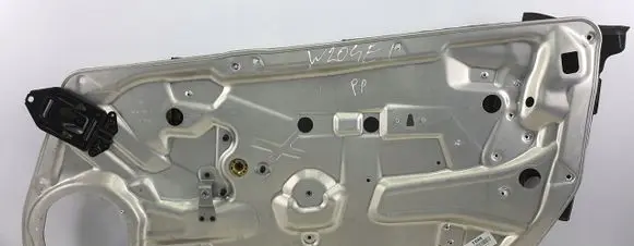 Mercedes-Benz C W204 Front door electric window regulator 