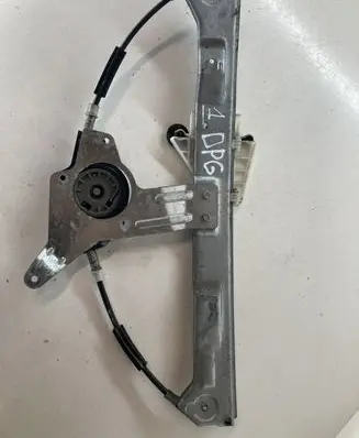 Smart ForFour I Rear window lifting mechanism without motor