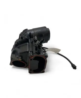 Volvo XC90 Intake resonator 31657598