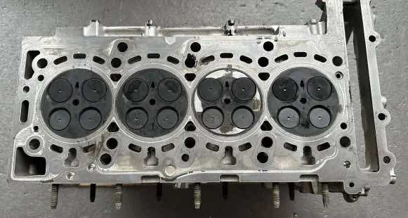 Mercedes-Benz C W205 Engine head A6540502500