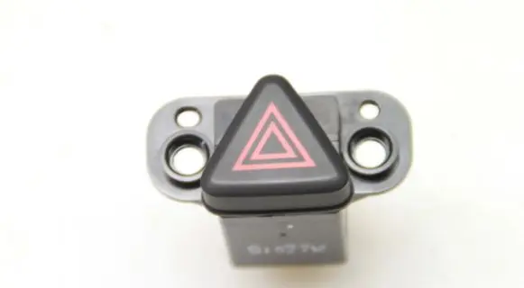 Chevrolet Cruze Hazard light switch 96828350