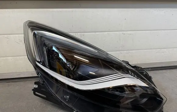 Opel Zafira C Headlight/headlamp 13472663