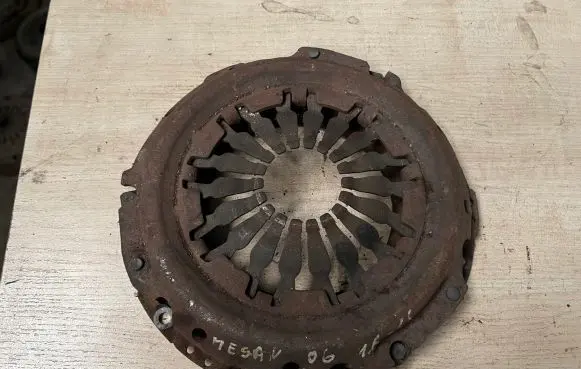 Renault Megane II Pressure plate 