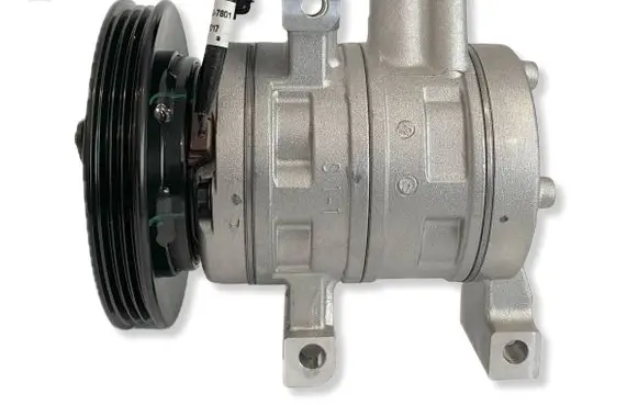 Renault Clio I Air conditioning (A/C) compressor (pump) 926006236R