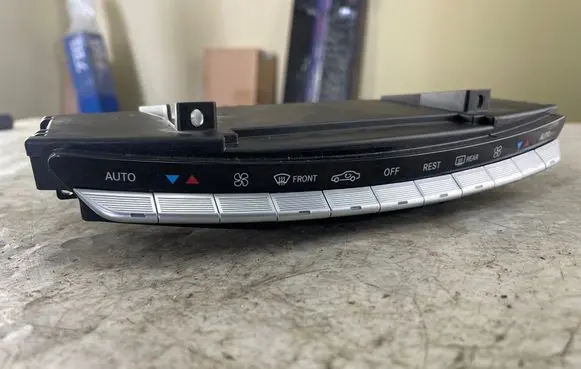Mercedes-Benz S W221 Climate control unit A2218704958 A2218701158 A2214422623