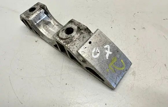 Audi Q7 4L Sway bar bush bracket, front 7L0411063B AW6082 001023377