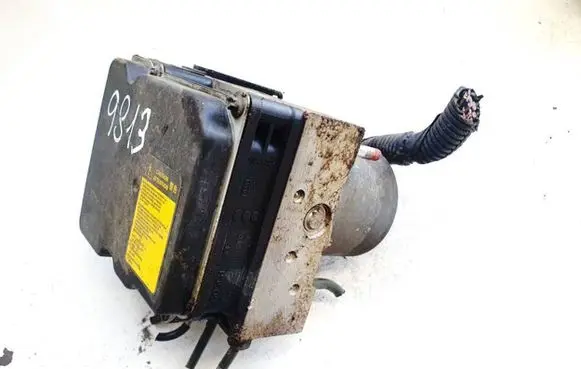 Toyota Avensis T270 ABS Pump 0265235406