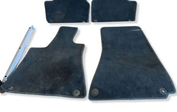 Maserati Ghibli Car floor mat set 6700621760