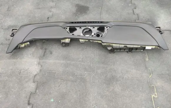 BMW 5 F10 F11 Dashboard QUA290125KONSOLA2
