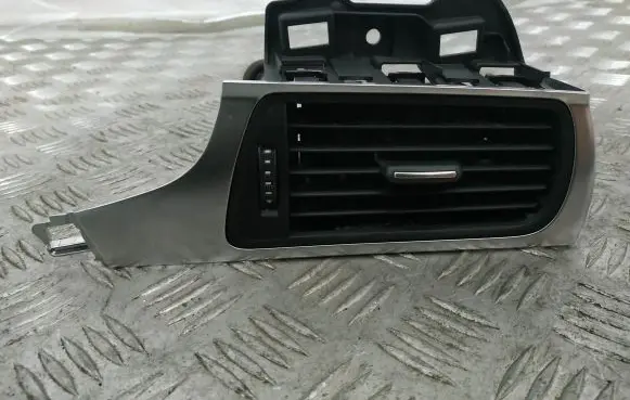 Audi A6 S6 C7 4G Dashboard air vent grill cover trim 4G2820902
