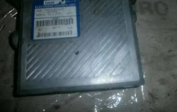 Fiat Bravo - Brava Engine control unit/module r04080003d
