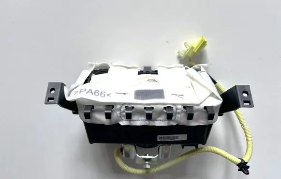 Nissan Leaf II (ZE1) Passenger airbag 34273250B 985156WK8A