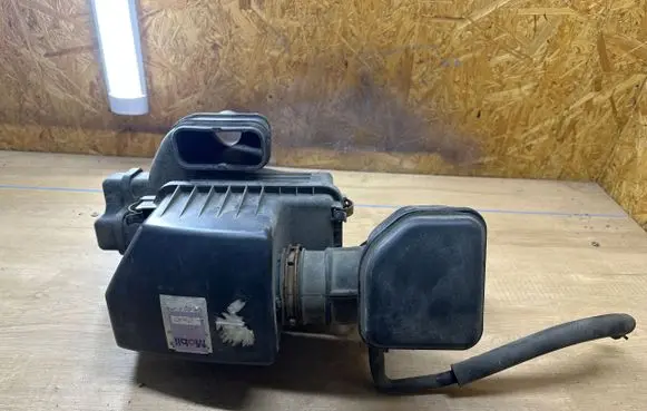 Hyundai ix35 Air filter box