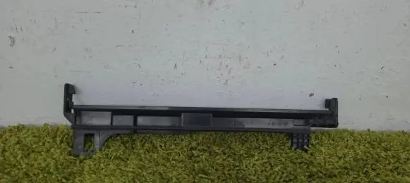 Mercedes-Benz E W212 Radiator mount bracket 047790-2904