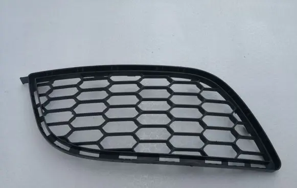 Alfa Romeo Giulietta Front bumper lower grill 156085891